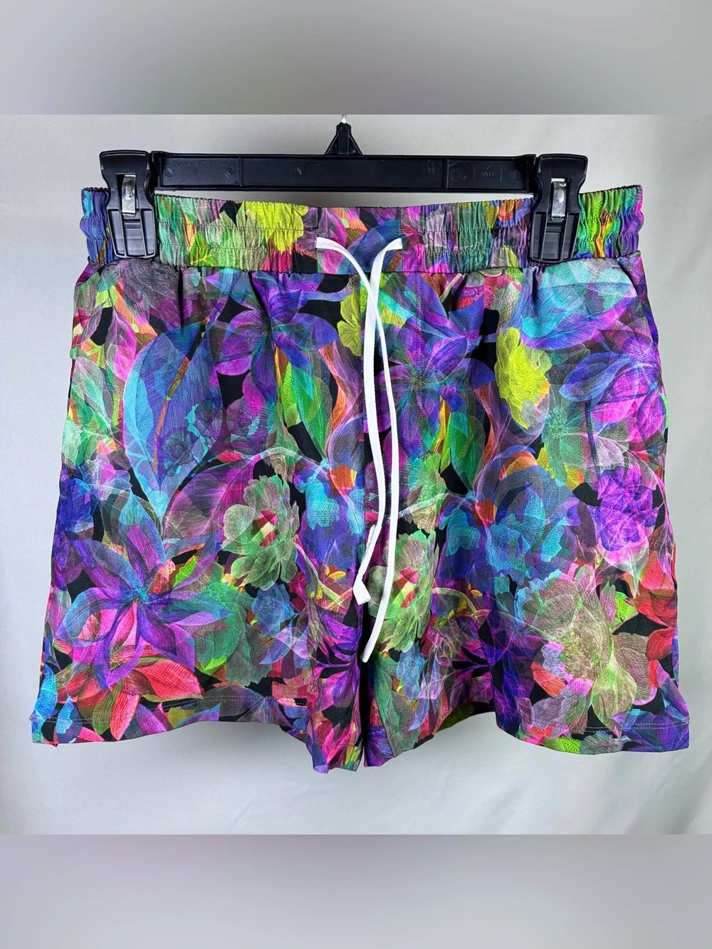 NWOT Lululemon Pool Shorts 5